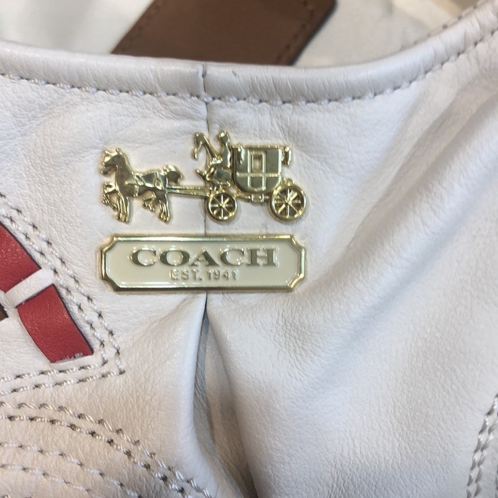Coach Vintage 2010 Leather - Picture 5 of 15